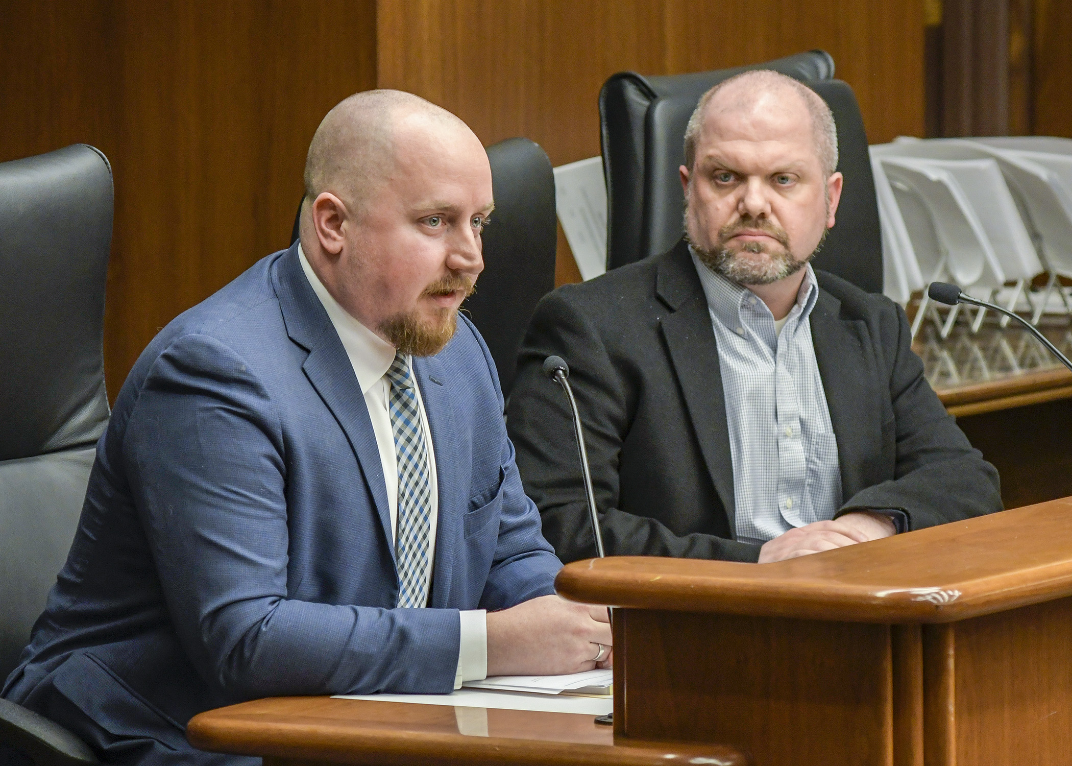 Peter Carlson, community paramedic coordinator for the Mayo Clinic Medical Transport, testifies Jan. 29 before the House Health and Human Services Policy Committee in support HF99. Photo by Andrew VonBank